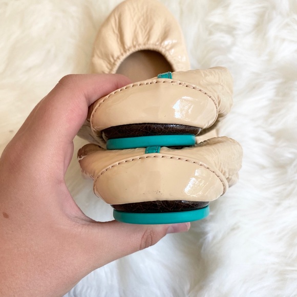 SOLD NIB Biscotti Patent Tieks - Picture 6 of 14